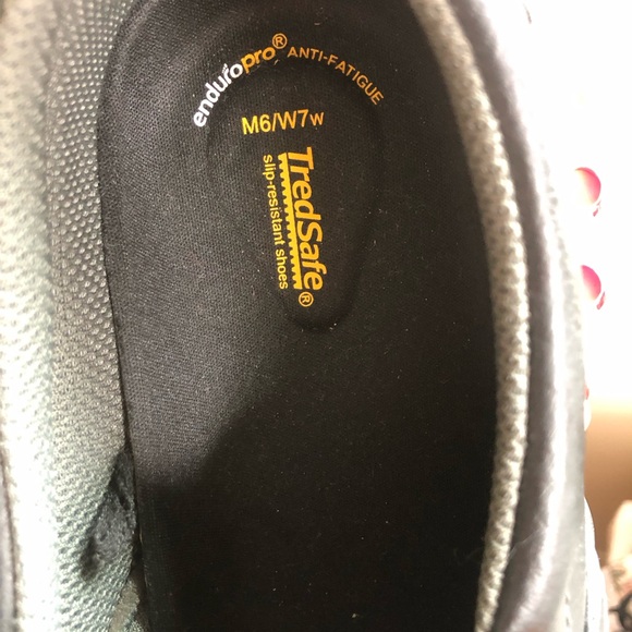 WORK // Non Slip Shoes - Picture 7 of 7